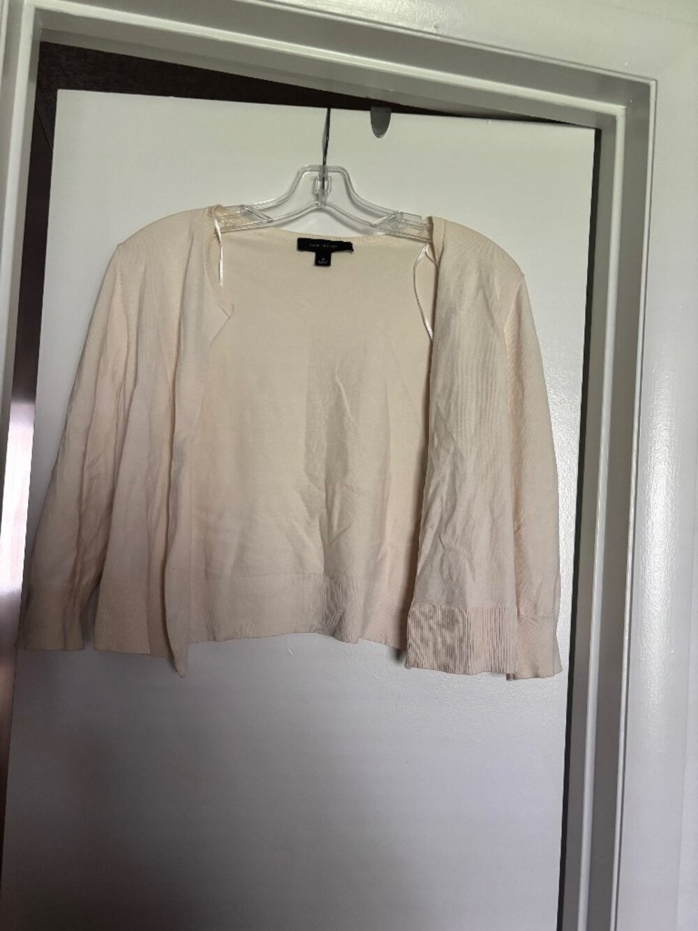 Ann Taylor Professional Cropped Cardian - Ivory M